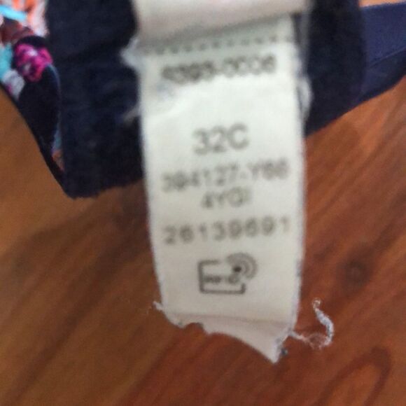 PINK Victoria’s Secret navy floral padded bra. Size 32C - Picture 4 of 7